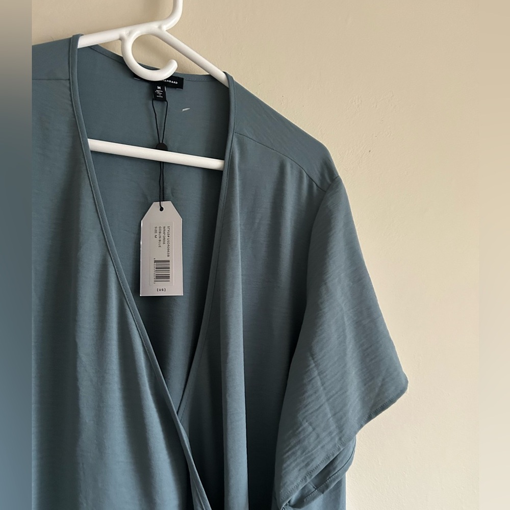 Universal Standard Wrap Dress - Picture 3 of 10